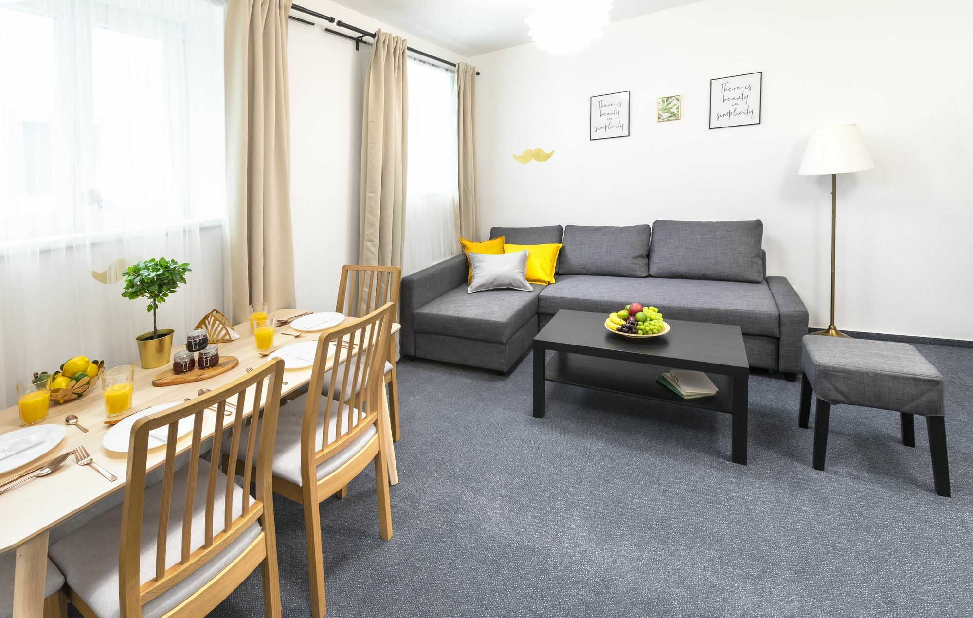 Little Tom Apartments Praha Bagian luar foto